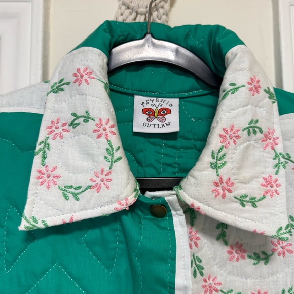 Psychic Outlaw Checkered Green Quilted Women's Jacket - Picture 5 of 6